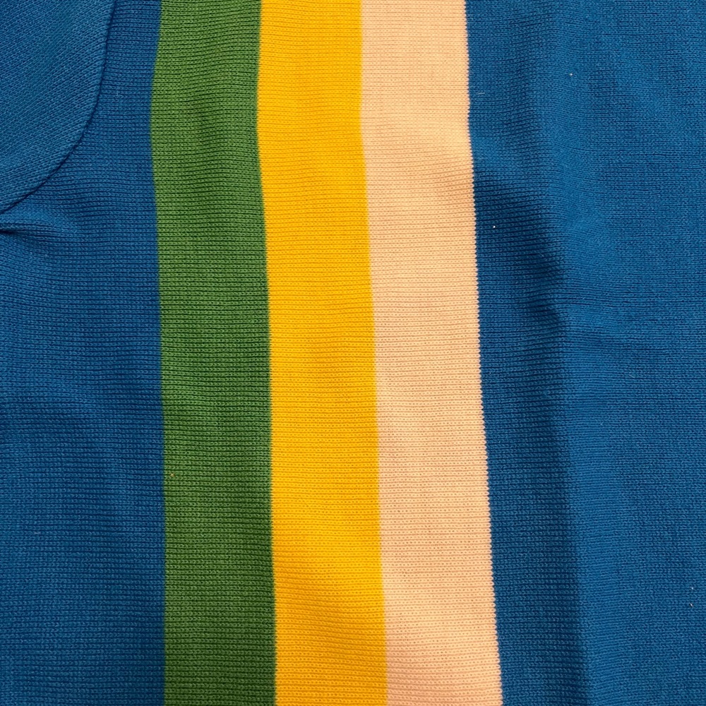 Vintage ski-sweater with timeless stripe detail